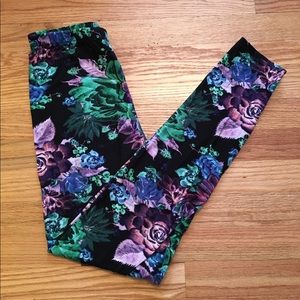 EUC Agnes & Dora floral print leggings SZ S/M